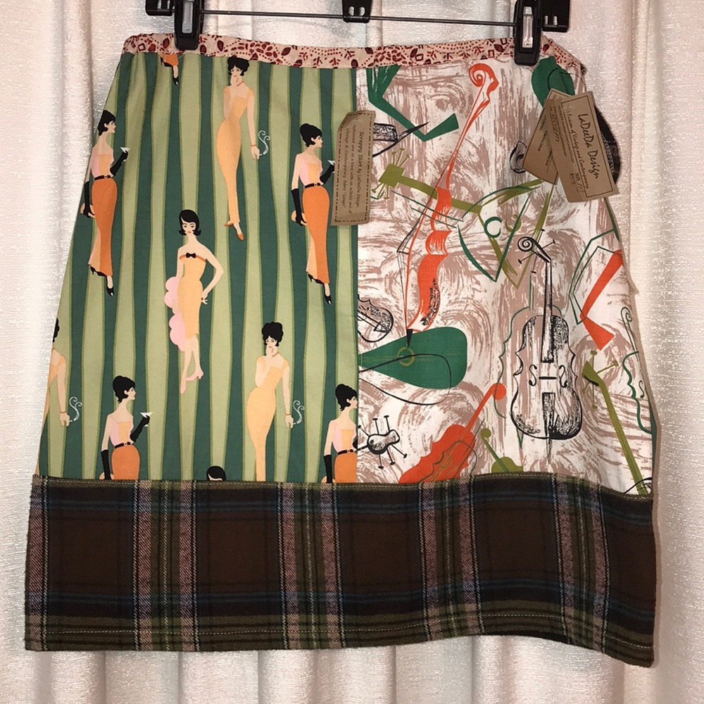 Retro Vogue Style LaDeeDa “SCRAPPY SKIRT” 60s Look